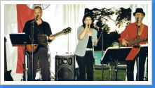 2007 auch mal mit Sängerin 2007 auch mal mit Sängerin