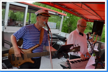 trotz Schräglage keine schräge Musik trotz Schräglage keine schräge Musik