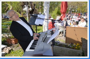 Manchmal wohl auch schräge Musik? Manchmal wohl auch schräge Musik?